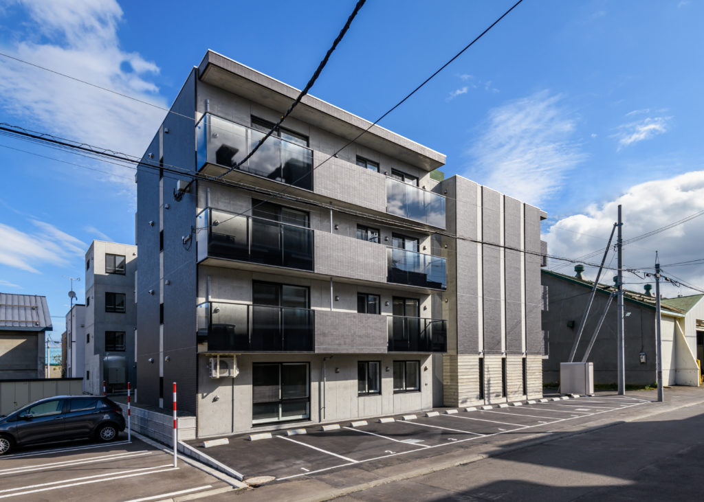 札幌市白石区東札幌4条2丁目 Rc壁式構造 4階建 Br １ｌｄｋ 27戸 Br ３ｌｄｋ 4戸 施工事例 株式会社エフリード 北海道札幌市のアパート マンションの建築施工管理会社