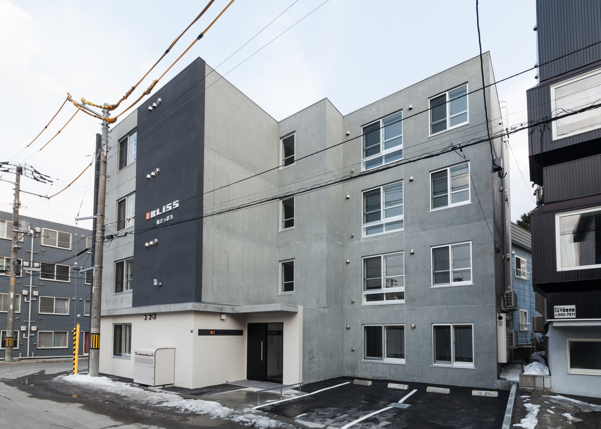 札幌市厚別区厚別中央4条5丁目 RC壁式構造 4階建 1LDK － 14戸｜施工事例｜株式会社エフリード｜北海道札幌市のアパート・マンションの建築施工管理会社